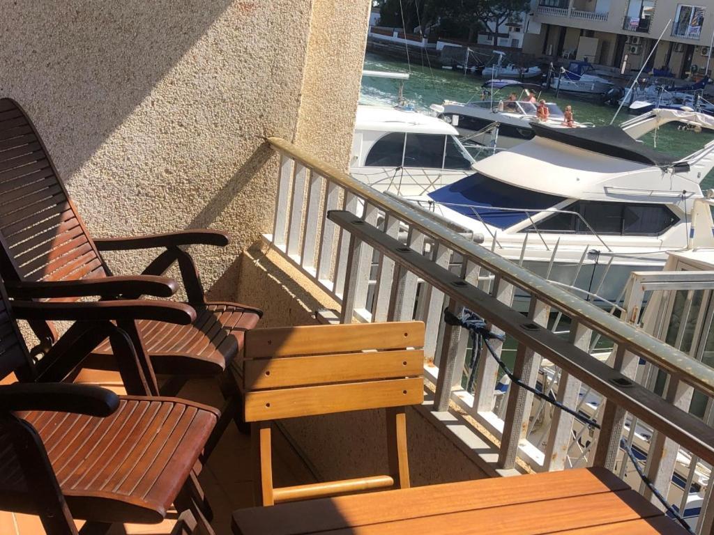 Port Ambar - Apartamento En La Marina De Empuriabrava - Balcon Con Vistas Al Canal - Playa - Wifi Exteriér fotografie